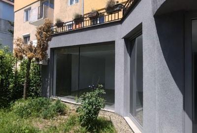 Spațiu comercial, de 100 mp, în Central - 1