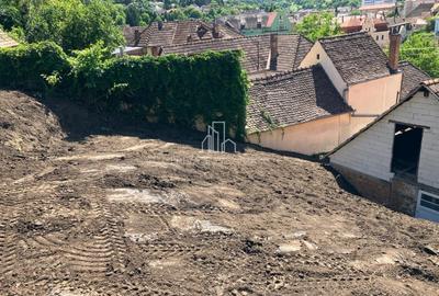Casă individuală cu 3 camere cu Canalizare în Central - 9