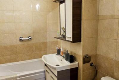 Apartament cu 3 camere, 64 mp, Sfantu Gheorghe str.Nico - 8