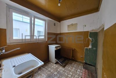 2 CAMERE ^ Plaza Romania ^ decomandat ^ baie cu geam ^ COMISION 0% ^ bloc tip P - 5