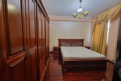 Casă individuală cu 6 camere cu Canalizare în Capitol - 12