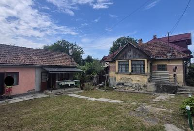 Casă cu 2 camere cu Teren 900 Mp în Central - 4