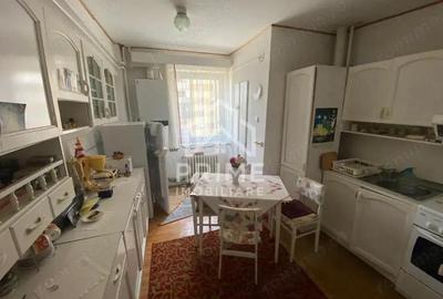 Apartament cu 3 camere decomandat în Ampoi 2 - 5