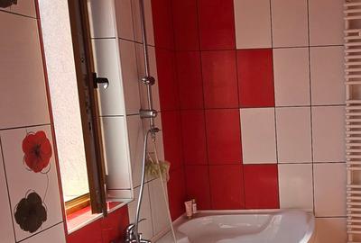 O casa spatioasa  cu 5 camere in Cartier Europa O casa spatioasa  cu 5 camere in Cartier Europa - 8