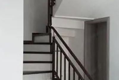 Casă cu Teren 300 Mp în Central - 1