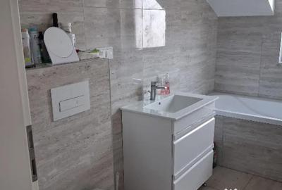 Apartament cu 2 camere decomandat în Sânpetru - 12