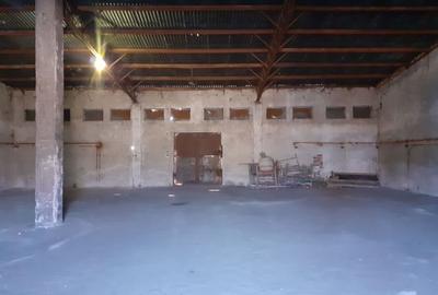 Zona metrou Republica, Industriilor - hale diverse dimiensiuni - 3