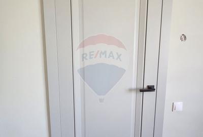 Casă cu 6 camere cu Teren 448 Mp în Aviației - 20