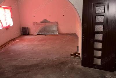 Casă cu 4 camere cu Teren 2600 Mp în Central - 5
