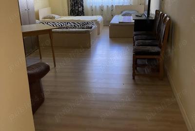 Apartament cu 4 camere decomandat în Central - 2