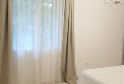 Apartament cu 3 camere semidecomandat, mobilat în Floreasca