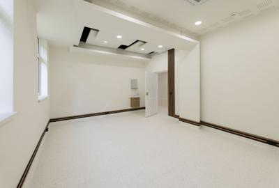 Spațiu comercial, de 23 mp, în Bucșinescu - 4