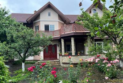 Casă în Ipotești - 2