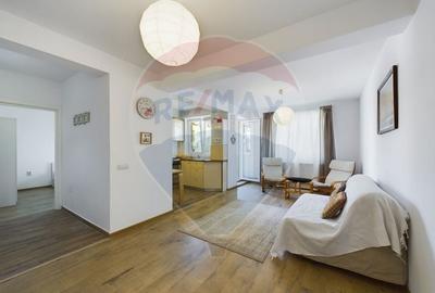 Apartament cu 2 camere decomandat, mobilat în Tractorul - 4