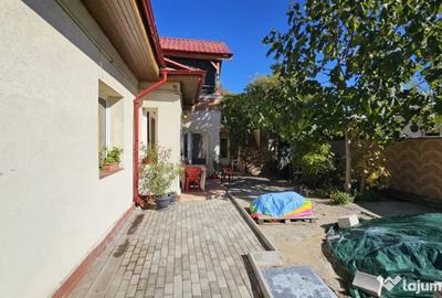 Casă cu 5 camere cu Teren 267 Mp în Pieptănari - 16