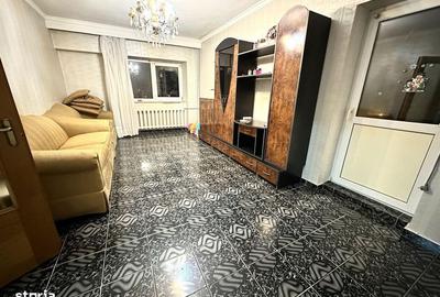 Apartament cu 3 camere, mobilat în Stadion