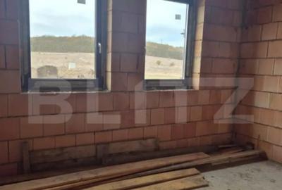 Casă cu 4 camere cu Teren 532 Mp în Corunca - 6