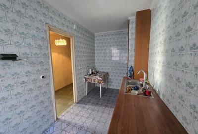 Apartament cu 3 camere decomandat în Drumul Taberei - 8