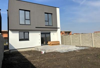 Casă individuală cu 4 camere cu Teren 310 Mp în Săcălaz - 2
