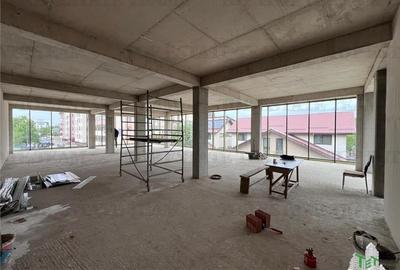 Spatiu comercial de inchiriat + parcari in Bragadiru,Ilfov - 2