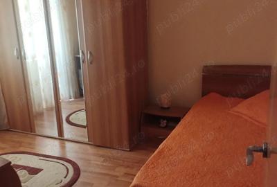 Apartament cu 3 camere decomandat în Central - 1