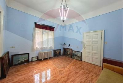 Apartament cu 3 camere semidecomandat în Central - 10