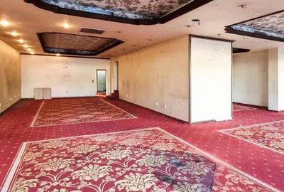 Zona P-ta Gorjului 130 mp trafic intens - 3