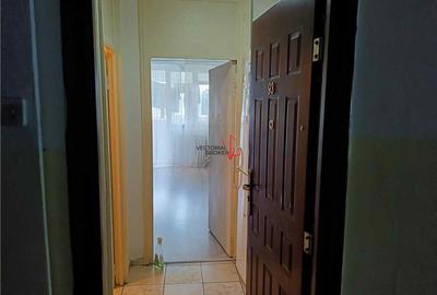 Garsonieră semidecomandată, mobilată în Periferie - 8