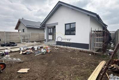 Casă individuală cu 3 camere cu Canalizare în Clinceni - 3