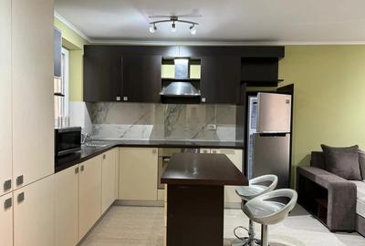 Apartament cu 2 camere decomandat în Central - 2