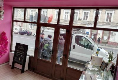 Spațiu comercial, de 64 mp, în Central - 2