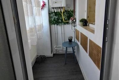 Garsonieră decomandată în Central - 2