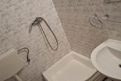 Garsonieră decomandată în Central - 2