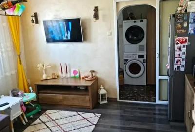 Apartament cu 3 camere semidecomandat în Big - 3