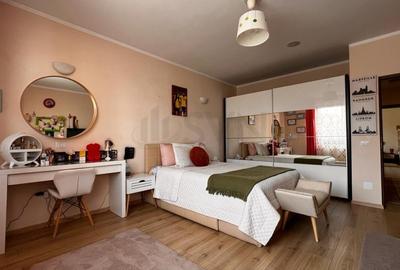 Casă individuală cu 6 camere cu Canalizare în Central - 11