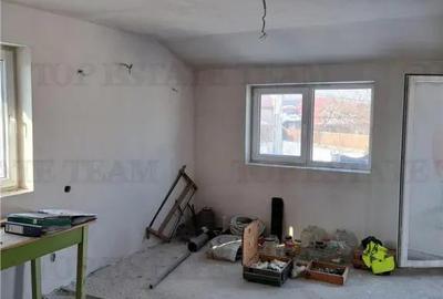 Casă cu 6 camere cu Canalizare în Dragomirești-Vale - 13