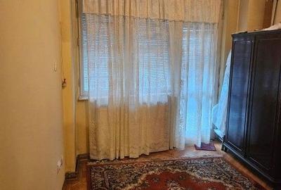 Apartament cu 2 camere decomandat în Calea Victoriei