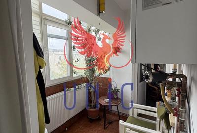 3 decomandate 1 Mai - 18