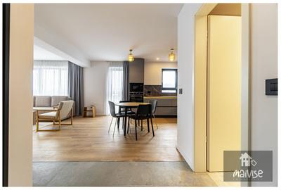 Apartament cu 2 camere decomandat, mobilat în Tractorul - 10