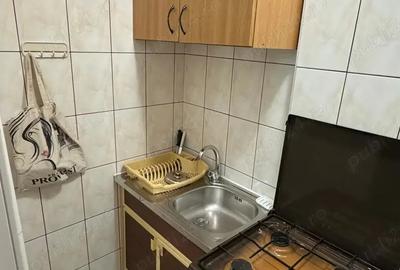 Proprietar inchiriez garsoniera in zona Lipovei - 5