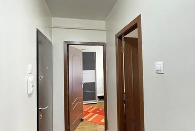 Apartament cu 3 camere nedecomandat, mobilat în Podu Roș - 10