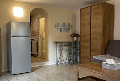 Garsoniera 13 min M Unirii 3942 - 1