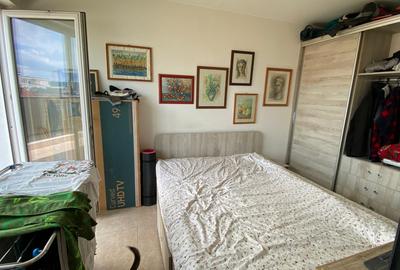 Garsonieră decomandată, mobilată în Între Lacuri