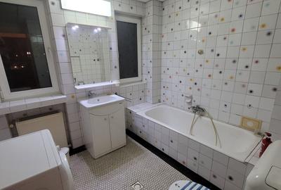 Universitate, Intercontinental, Blocul Roșu - 16