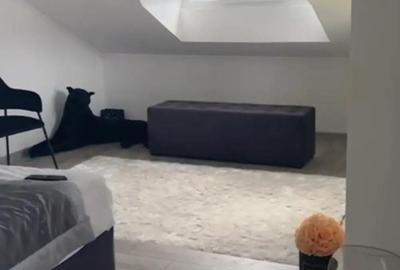 Casă cu Teren 700 Mp în Central - 2