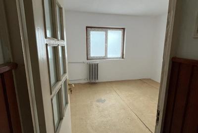 Apartament cu 2 camere decomandat în Spitalului - 9
