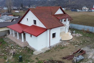 Vila deosebita Parter + Mansarda de vanzare in Odobesti - 4