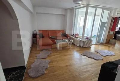 Apartament cu 3 camere semidecomandat în Central - 2