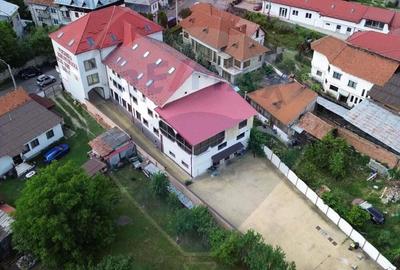 Casă cu 15 camere cu Teren 1031 Mp în Câmpulung Muscel - 2