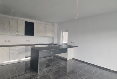 Casă cu 4 camere cu Canalizare în Sud-Est - 9